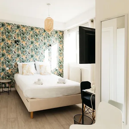 La Voile Hotel